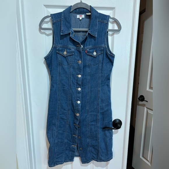 Levi's Dresses & Skirts - Levi's Red Label Blue Denim Button-Front Dress XS
